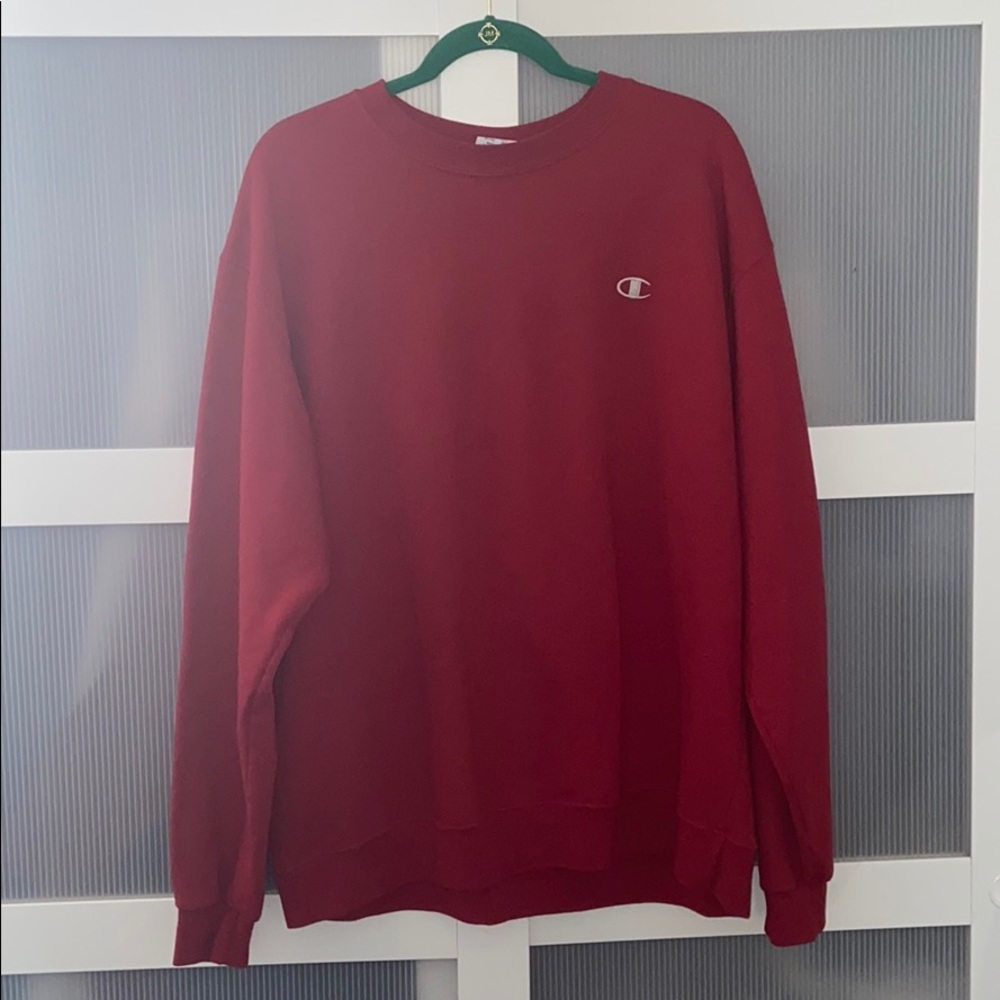 CHAMPIONS crewneck sweater